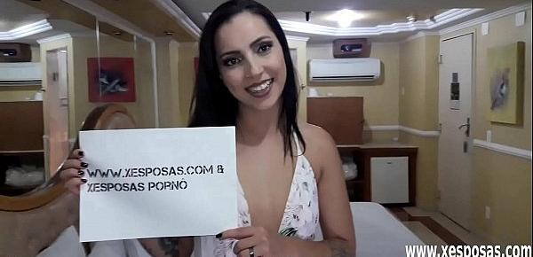  FISTING ANAL! ESPOSA LINDA Atriz porno CASADA Melissa Lisboa Mamando o PAUZAO PRETO de 23Cms do ator bem dotado Big Bambu! Confira! Video completo no Xvideos RED aqui do canal Xesposas Porno! CASAIS interessados em trazer sua esposa para gravar comente!